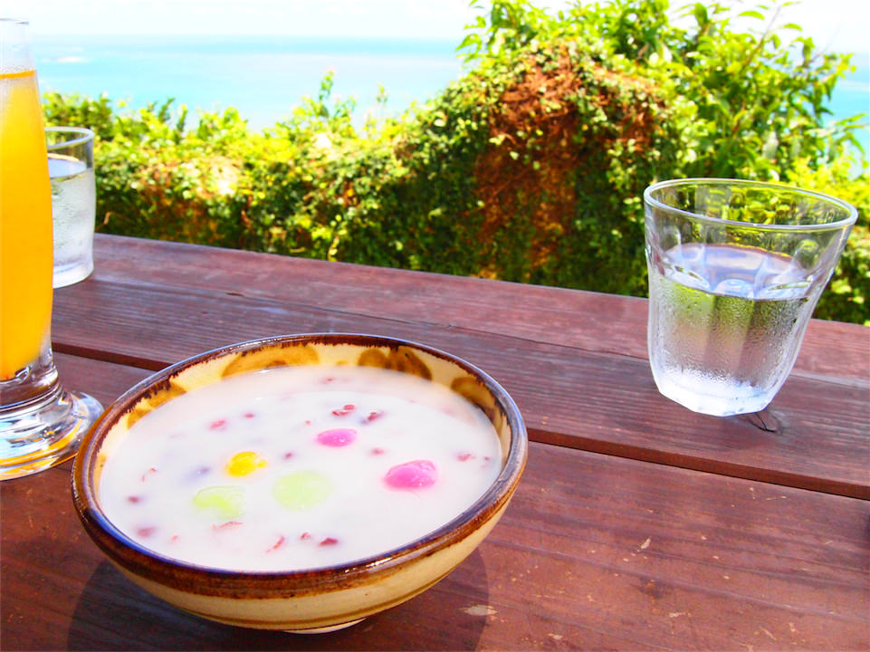 【沖縄】景色が綺麗すぎて泣く。沖縄に行くならカフェくるくまがオススメ！